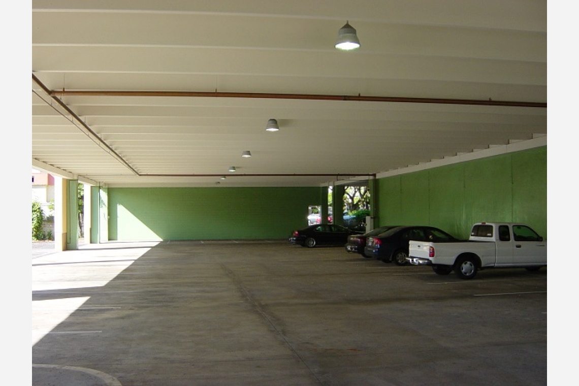 A-Kailua Parking-02.JPG